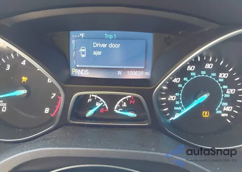 2015 Ford Escape S z USA, uszkodzony, nr VIN 1FMCU0F77FUA59467